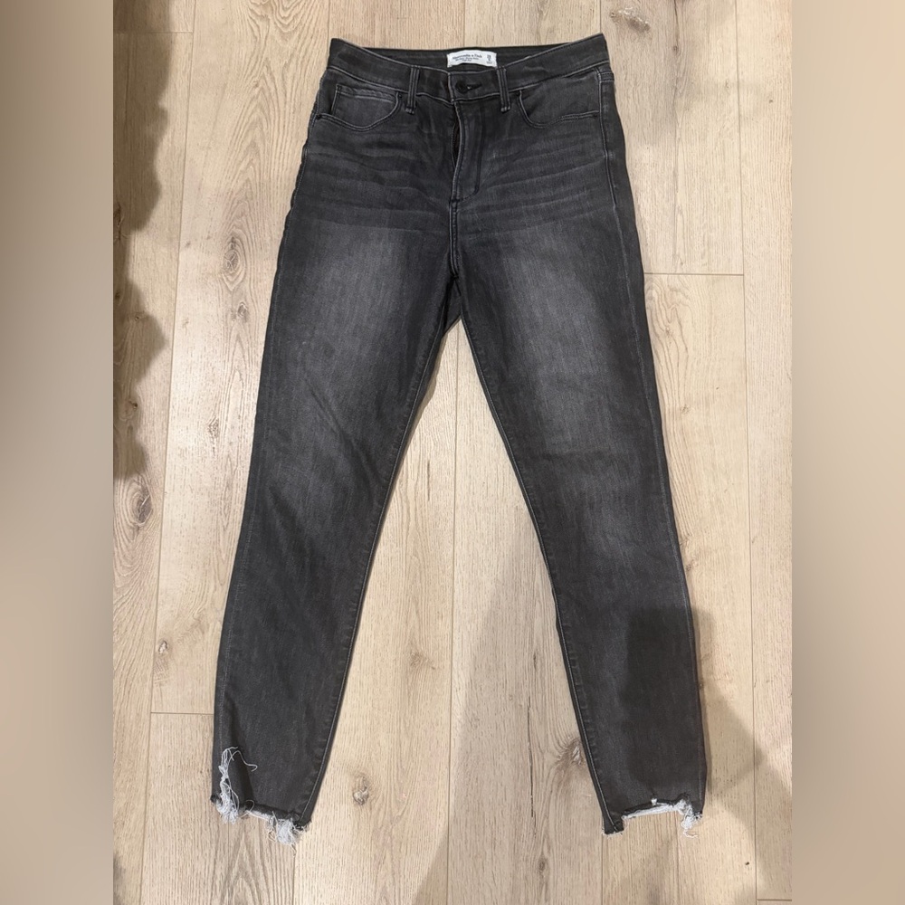 Abercrombie & Fitch Women's Dark Gray Skinny Jeans
